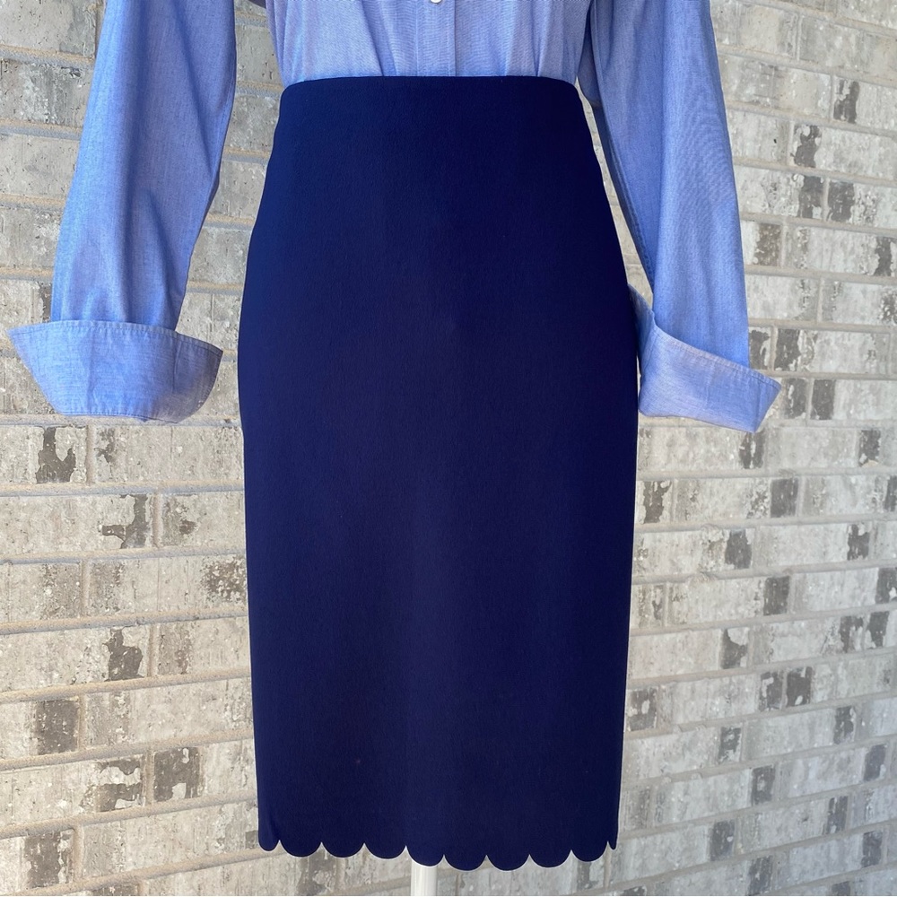 NWT Banana Republic Navy Crepe Scalloped Pencil Skirt